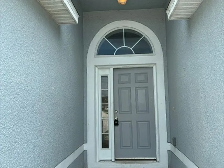 616 Sunway Ln — Photo 2