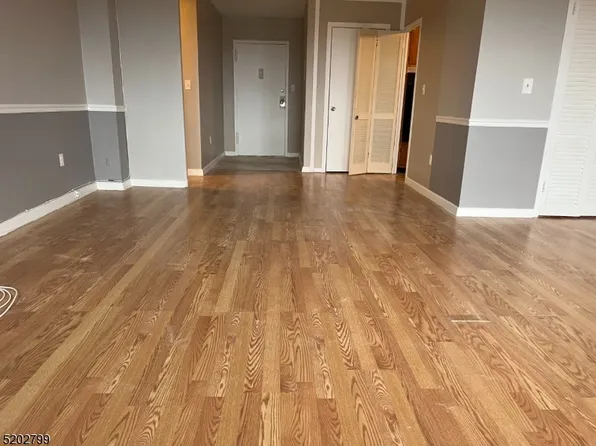 276 Prospect St #9E, East Orange City, NJ 07017