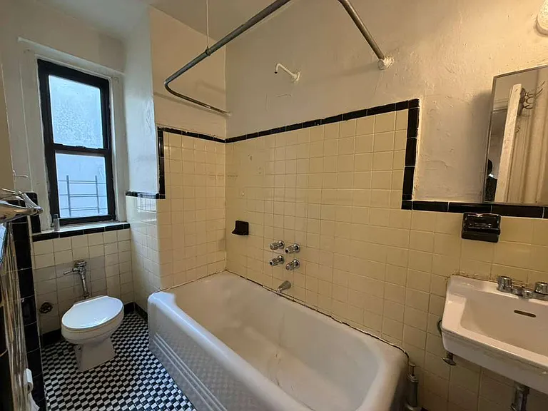 2345 Walton Ave #5C — Photo 14