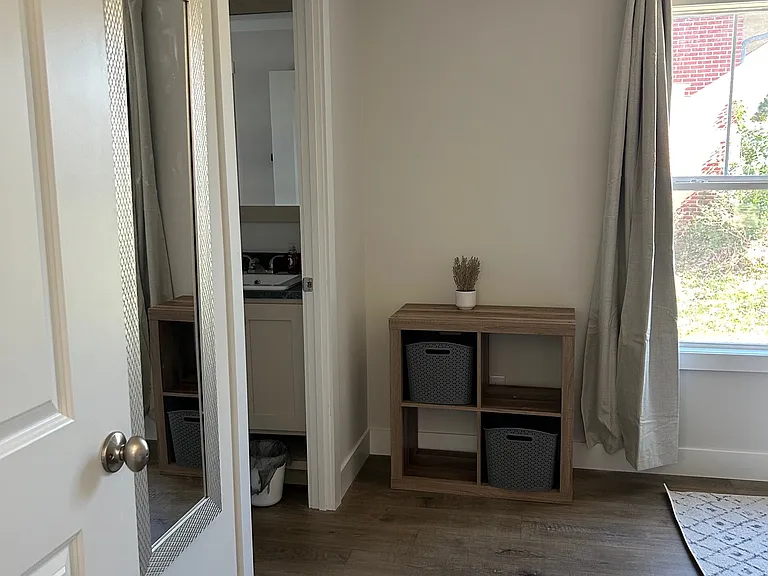 W Looking Glass Ln — Photo 4