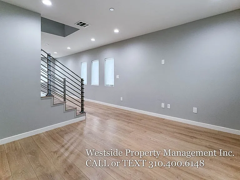 1823 N Van Ness Ave — Photo 9