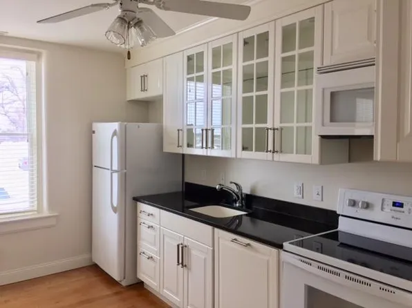 100 W 10th St APT 5, Dell Rapids, SD 57022