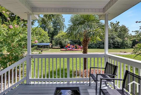 4 bed, 1152 sqft, $1,500 — Photo 2