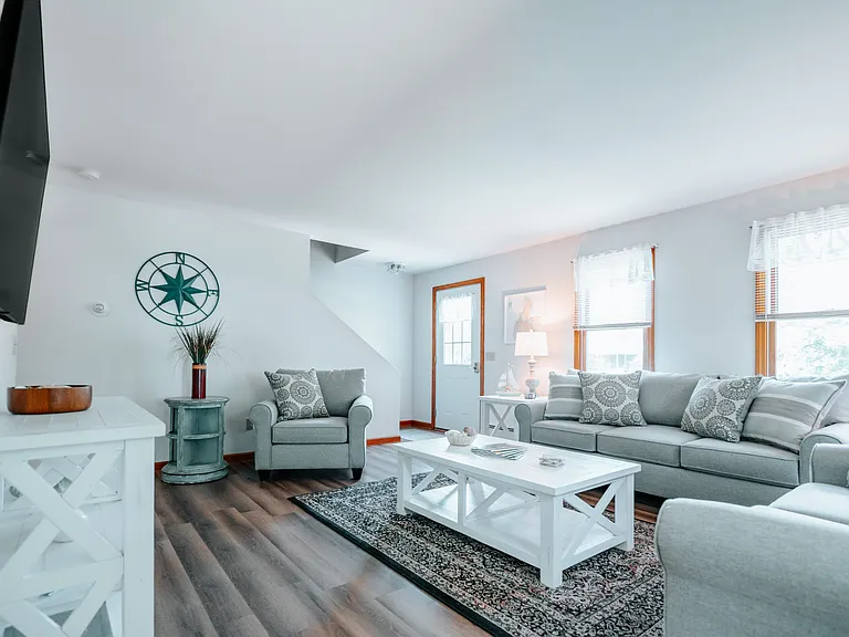 38 Noble St — Photo 22
