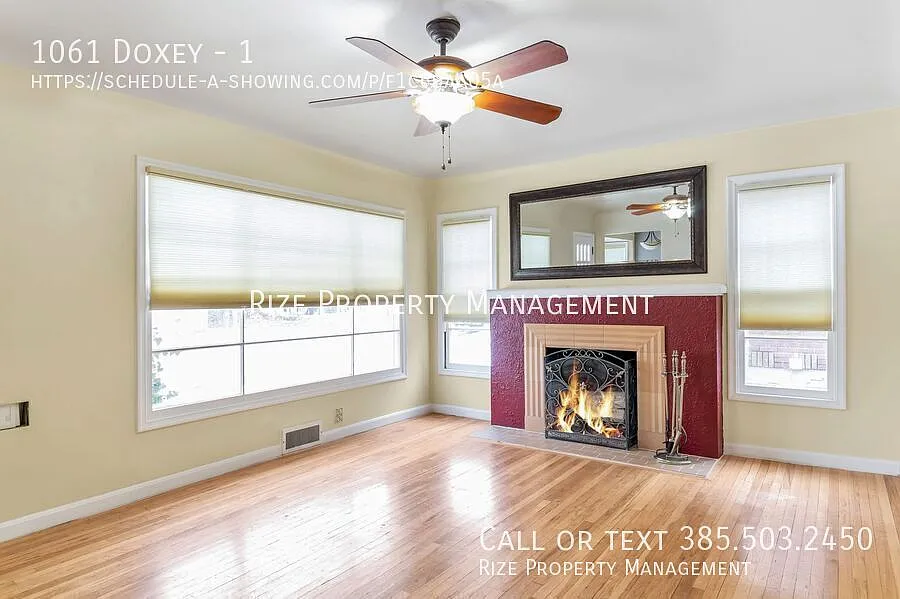 Cozy 2-Bedroom Duplex Near Mountains & City Life — Photo 1