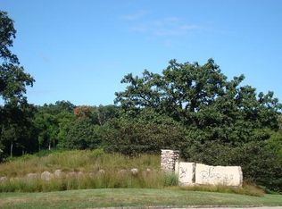 1551 W Longwood Dr, Bull Valley, IL 60098