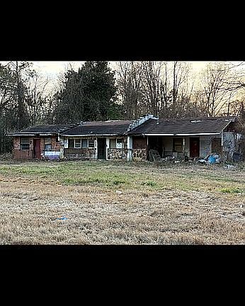 3rd image of 4190 Highway 178 E