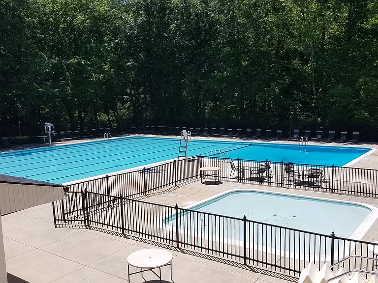 12 Amenities Pool