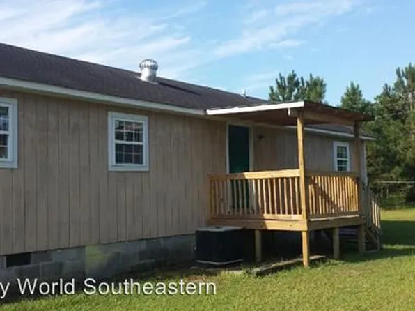 137 Branch Dr, Burgaw, NC 28425