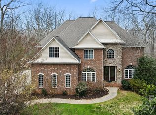 127 Berry Mountain Rd, Cramerton, NC 28032