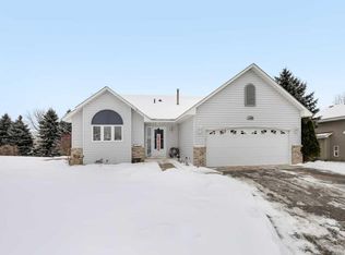 6460 Beckman Ave, Inver Grove Heights, MN 55077