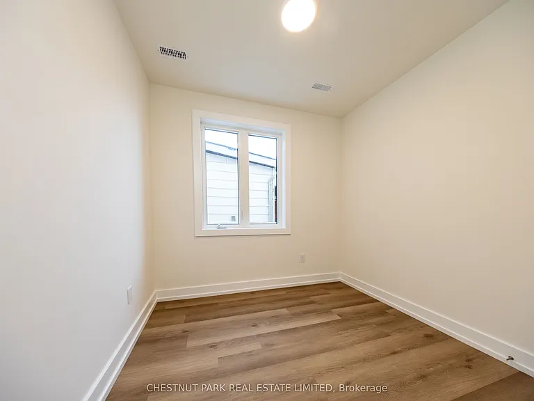 29 Hatherley Rd #B — Photo 5