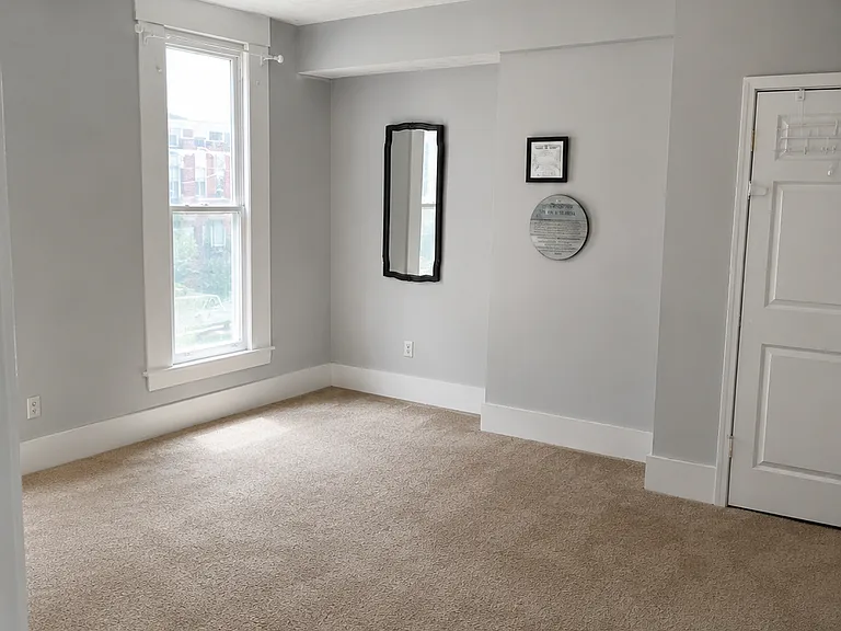 2017 W Jefferson St — Photo 10