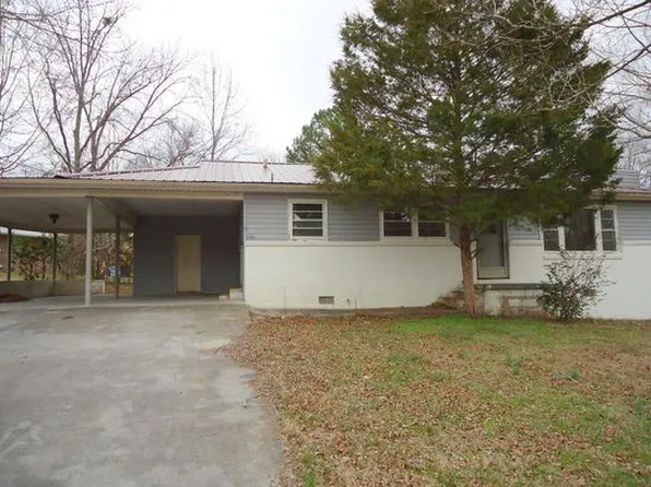 337 Washington Ave, Etowah, TN 37331