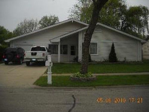 1st image of 5264 Cinema Dr E