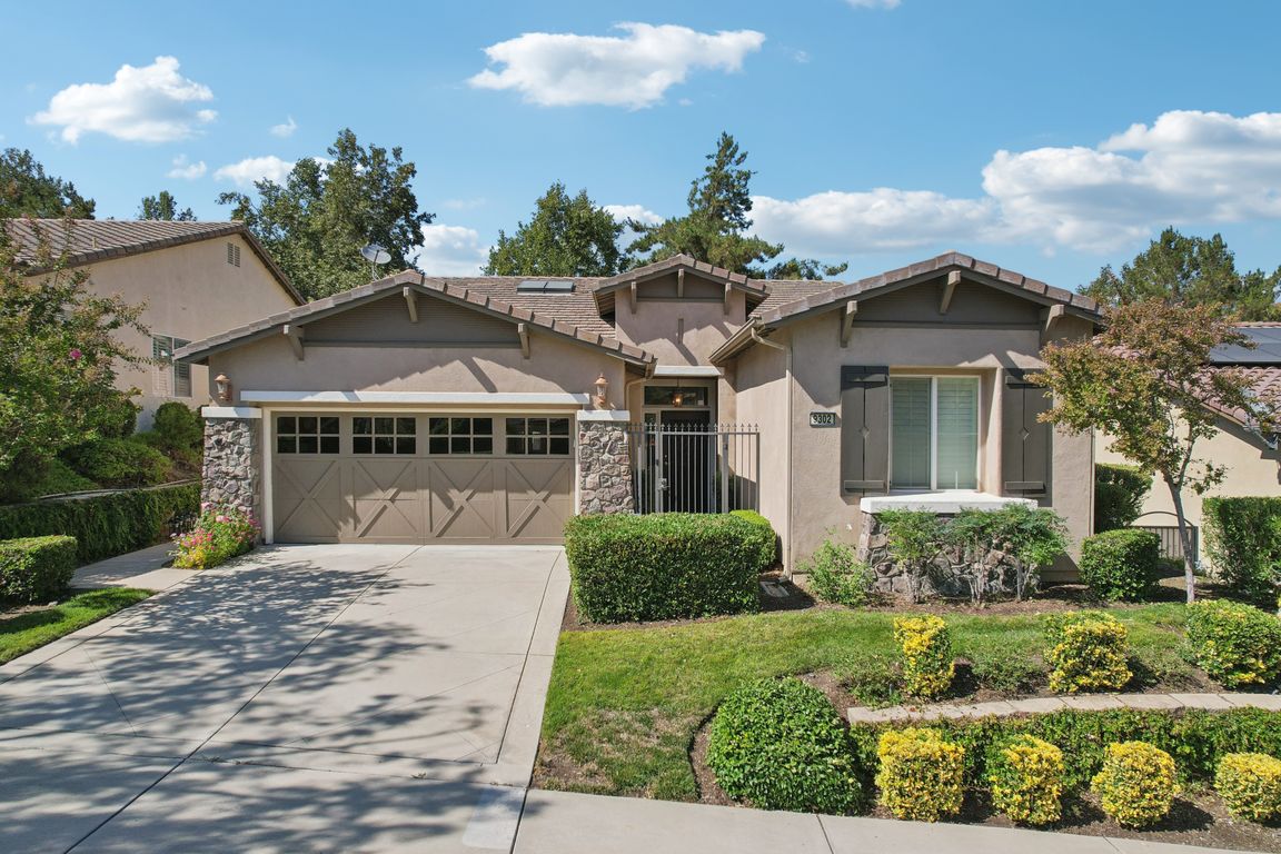 Reserve Dr-S0108-045.jpg