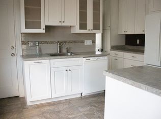 56 Riverview St #2, Springfield, MA 01108