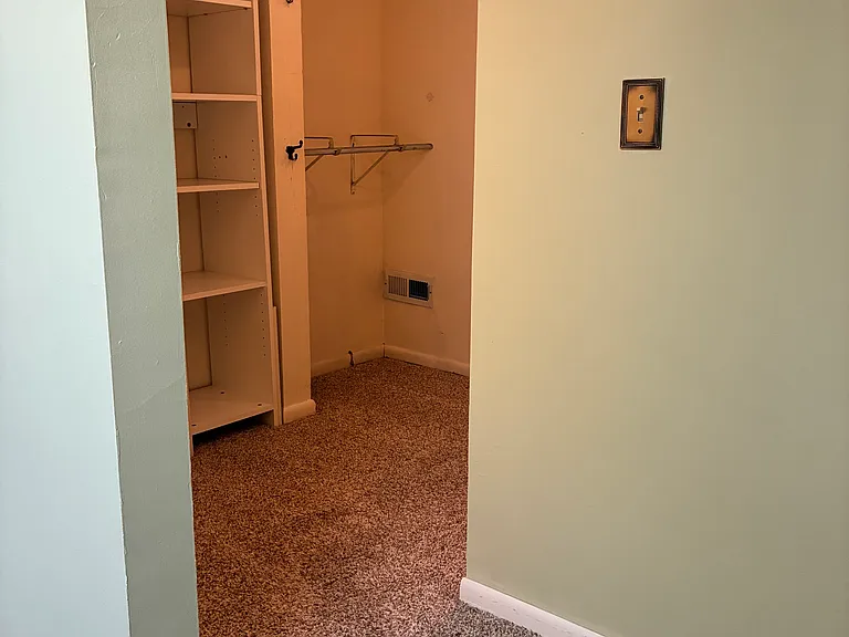 1321 Wood Ave #8 — Photo 19