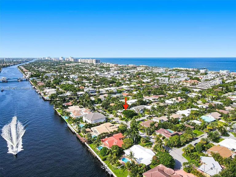 290 Tropic Dr — Photo 4