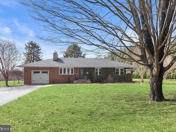 2nd image of 3919 W Chapel Rd