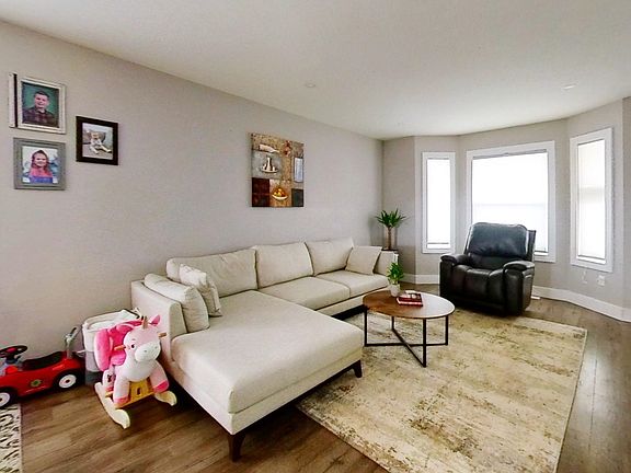 4th image of 8606 74th St