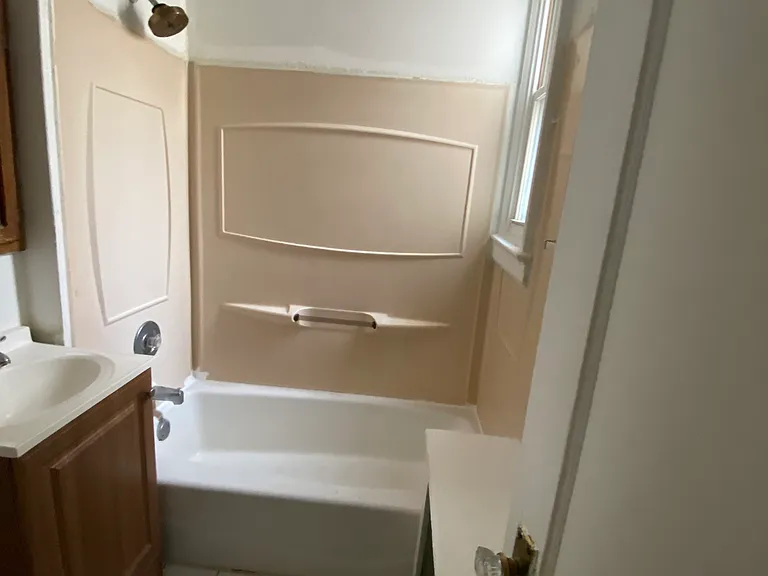 51 Linden St #2 — Photo 5