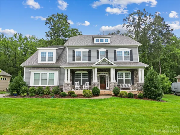 3024 Chalet Ln, Stallings, NC 28104