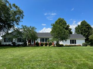 9885 Sable Ridge Ln, Terre Haute, IN 47802