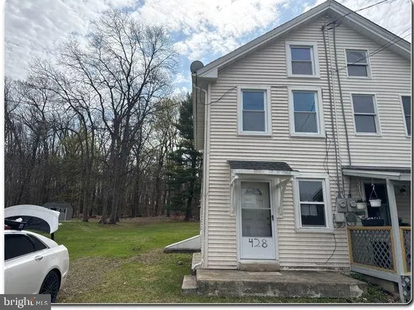 428 Thomas St, Alburtis, PA 18011