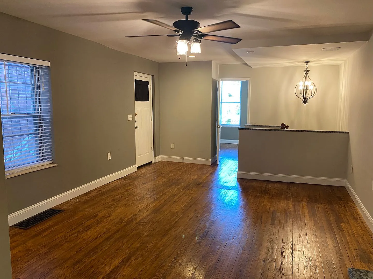Renovated Home in the Grove for Rent! — Photo 4