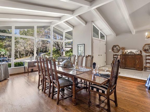 3rd image of 25 Creekwood Way