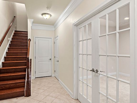 Level 1 - Foyer View