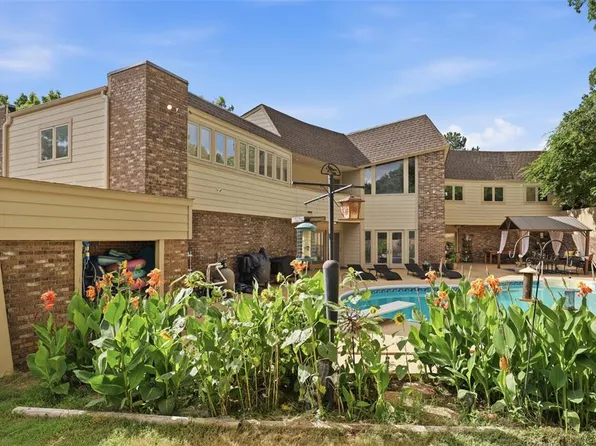 1700 Augusta Dr, Ada, OK 74820