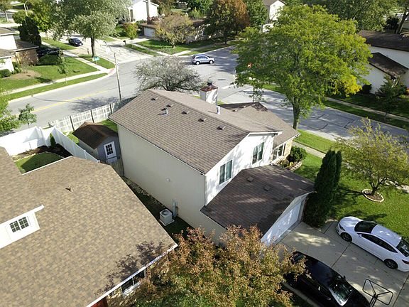 4th image of 1 Blue Jay Ct