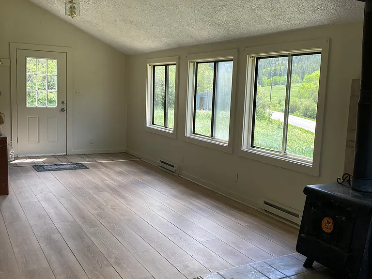 4450 Trail Creek Rd — Photo 6