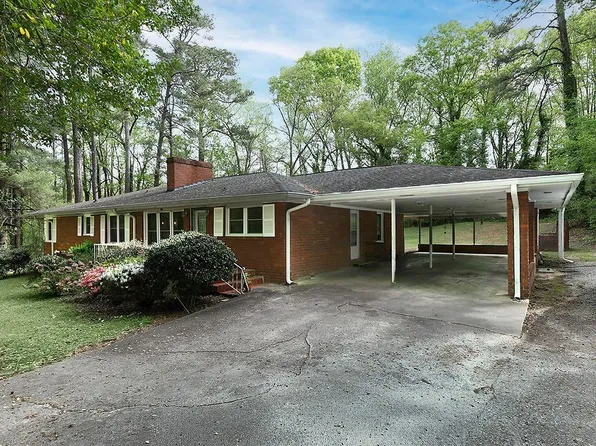 6325 Dodgen Rd SW, Mableton, GA 30126