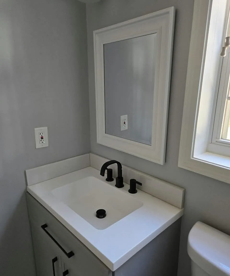 Studio, 400 sqft, $1,600 — Photo 2