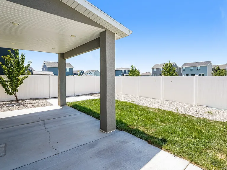 1611 W Parkview Dr — Photo 16