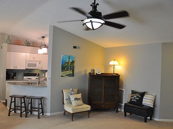 4th image of 6110 Oakbridge Way