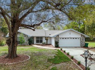 6068 W Douneray Loop, Crystal River, FL 34429