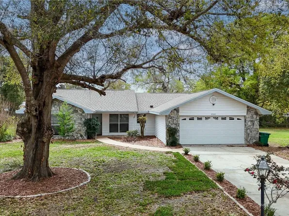 6068 W Douneray Loop, Crystal River, FL 34429