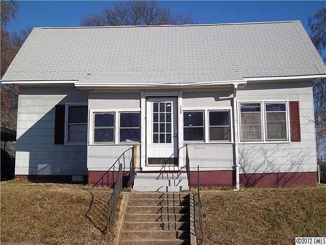 1st image of 208 S Vance St