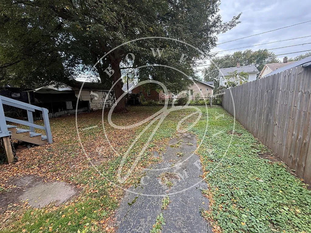 4 bed, 2.0 bath, 1439 sqft, $1,400 — Photo 2
