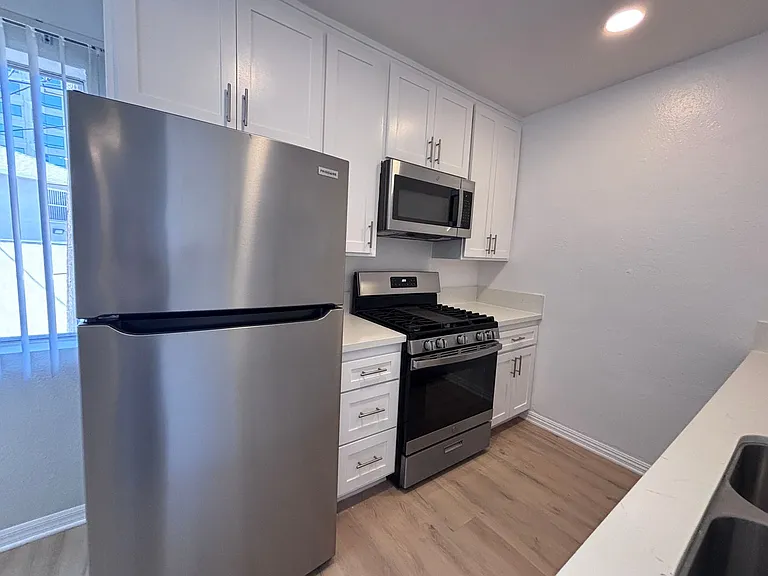 12323 Texas Ave — Photo 7