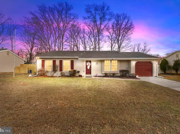 78 Lupus Ln, Sewell, NJ 08080