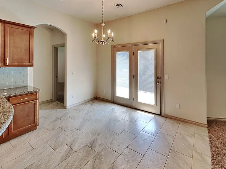 9416 NW 91st Cir — Photo 10