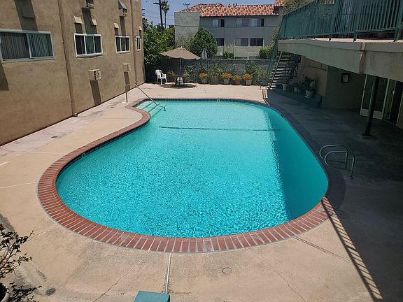 2nd image of 17320 Burbank Blvd #24