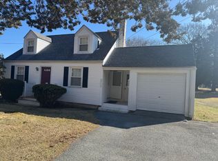 7 Bishops Bay Rd, Niantic, CT 06357