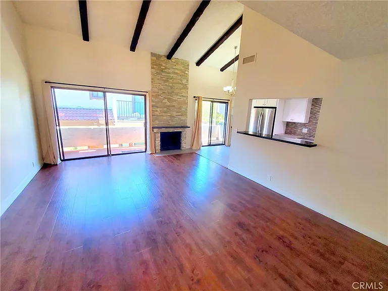 86 S Sierra Madre Blvd #6 — Photo 15