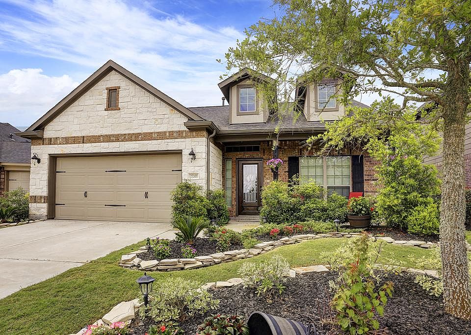 1st image of 27207 Buffalo Hills Ln